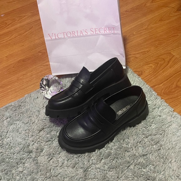 KOGAL SHOES 💕💕 - Picture 2 of 3